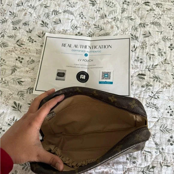 Louis Vuitton Monogram Trousse Toiletry Pouch - Picture 9 of 14